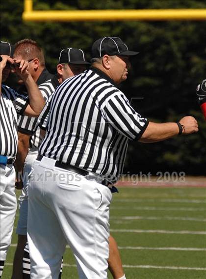 Thumbnail 1 in Thomas Jefferson vs. Cleveland Glenville (Friends of Coal Classic) photogallery.
