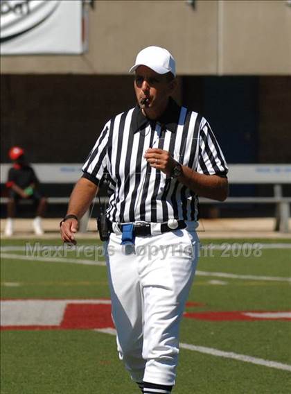 Thumbnail 3 in Thomas Jefferson vs. Cleveland Glenville (Friends of Coal Classic) photogallery.