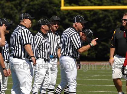 Thumbnail 2 in Thomas Jefferson vs. Cleveland Glenville (Friends of Coal Classic) photogallery.