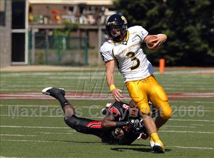 Thumbnail 2 in Thomas Jefferson vs. Cleveland Glenville (Friends of Coal Classic) photogallery.