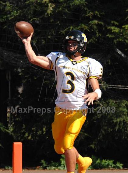 Thumbnail 2 in Thomas Jefferson vs. Cleveland Glenville (Friends of Coal Classic) photogallery.