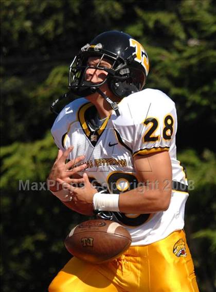 Thumbnail 3 in Thomas Jefferson vs. Cleveland Glenville (Friends of Coal Classic) photogallery.