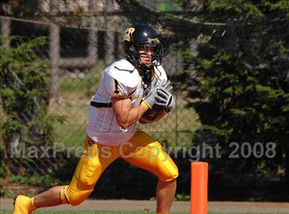 Thumbnail 2 in Thomas Jefferson vs. Cleveland Glenville (Friends of Coal Classic) photogallery.