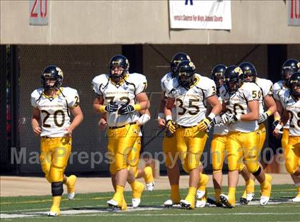 Thumbnail 2 in Thomas Jefferson vs. Cleveland Glenville (Friends of Coal Classic) photogallery.