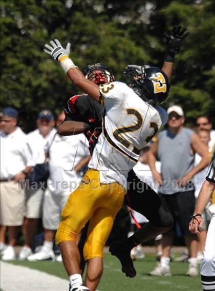 Thumbnail 1 in Thomas Jefferson vs. Cleveland Glenville (Friends of Coal Classic) photogallery.