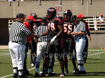 Thumbnail 2 in Thomas Jefferson vs. Cleveland Glenville (Friends of Coal Classic) photogallery.