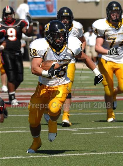 Thumbnail 3 in Thomas Jefferson vs. Cleveland Glenville (Friends of Coal Classic) photogallery.