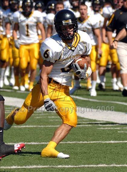Thumbnail 3 in Thomas Jefferson vs. Cleveland Glenville (Friends of Coal Classic) photogallery.