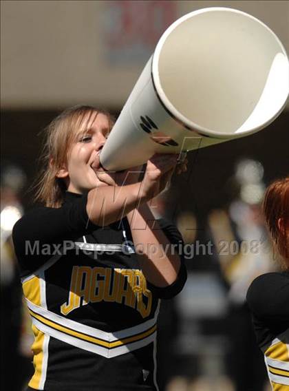 Thumbnail 2 in Thomas Jefferson vs. Cleveland Glenville (Friends of Coal Classic) photogallery.