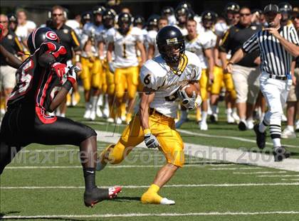 Thumbnail 1 in Thomas Jefferson vs. Cleveland Glenville (Friends of Coal Classic) photogallery.