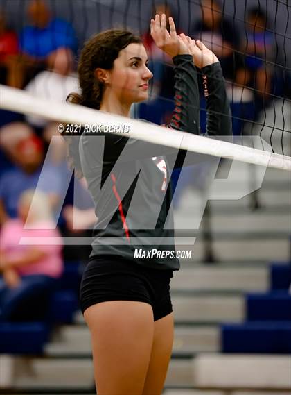 Thumbnail 3 in Oak Ridge @ College Park photogallery.