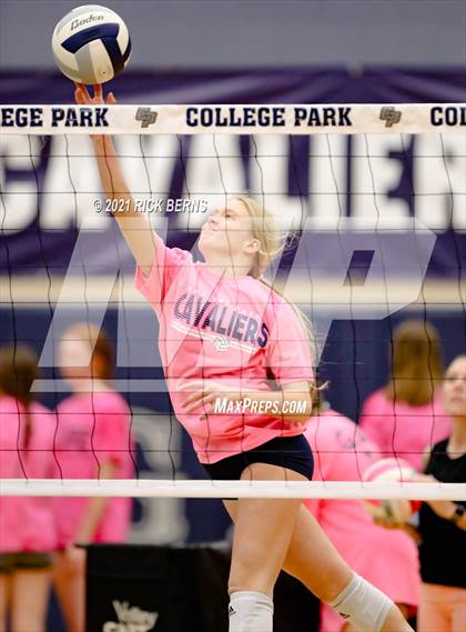 Thumbnail 3 in Oak Ridge @ College Park photogallery.
