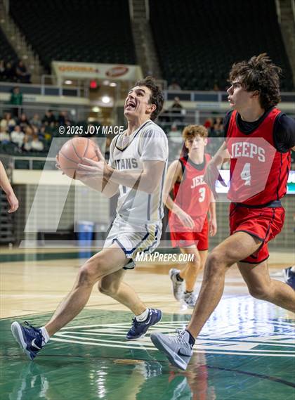 Thumbnail 1 in South Webster vs. Notre Dame (OHSAA DVII Regional Final) photogallery.