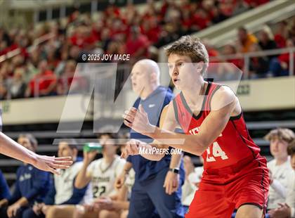 Thumbnail 3 in South Webster vs. Notre Dame (OHSAA DVII Regional Final) photogallery.