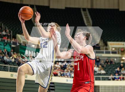 Thumbnail 3 in South Webster vs. Notre Dame (OHSAA DVII Regional Final) photogallery.