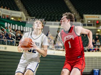 Thumbnail 2 in South Webster vs. Notre Dame (OHSAA DVII Regional Final) photogallery.