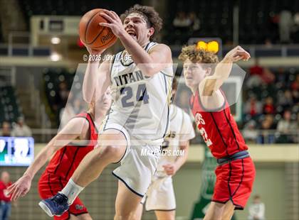 Thumbnail 1 in South Webster vs. Notre Dame (OHSAA DVII Regional Final) photogallery.
