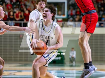 Thumbnail 3 in South Webster vs. Notre Dame (OHSAA DVII Regional Final) photogallery.