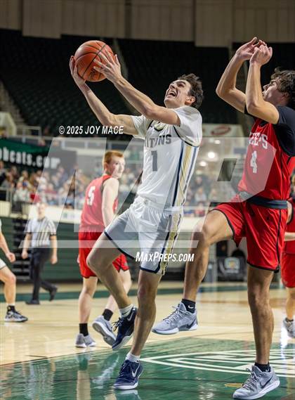 Thumbnail 2 in South Webster vs. Notre Dame (OHSAA DVII Regional Final) photogallery.