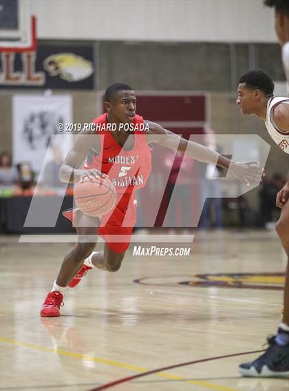 Thumbnail 3 in Modesto Christian @ Clovis West (Clovis West Nike Invitational) photogallery.