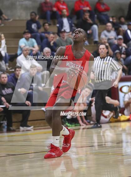 Thumbnail 2 in Modesto Christian @ Clovis West (Clovis West Nike Invitational) photogallery.