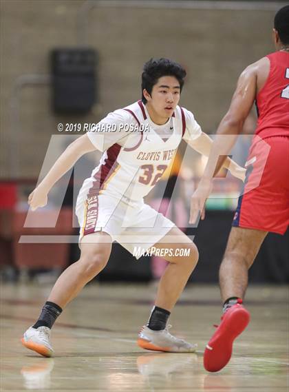 Thumbnail 2 in Modesto Christian @ Clovis West (Clovis West Nike Invitational) photogallery.