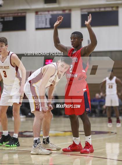 Thumbnail 2 in Modesto Christian @ Clovis West (Clovis West Nike Invitational) photogallery.