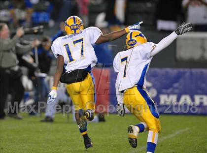 Thumbnail 2 in Grant vs. Poly (CIF State Open Bowl Final) photogallery.