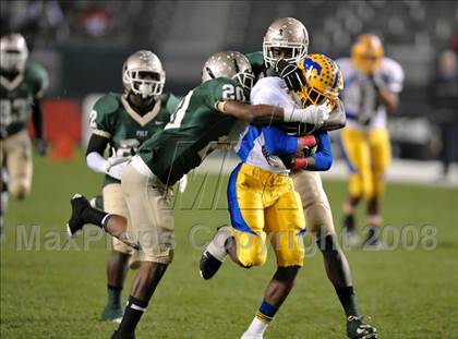 Thumbnail 2 in Grant vs. Poly (CIF State Open Bowl Final) photogallery.