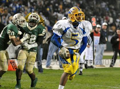 Thumbnail 3 in Grant vs. Poly (CIF State Open Bowl Final) photogallery.
