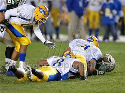 Thumbnail 2 in Grant vs. Poly (CIF State Open Bowl Final) photogallery.