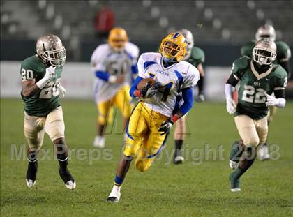 Thumbnail 3 in Grant vs. Poly (CIF State Open Bowl Final) photogallery.