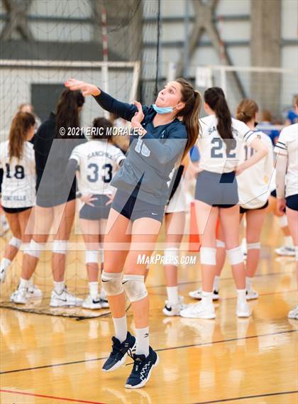 Thumbnail 3 in Mater Dei Catholic vs Granite Hills (Southern California Invitational) photogallery.