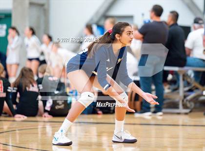 Thumbnail 3 in Mater Dei Catholic vs Granite Hills (Southern California Invitational) photogallery.