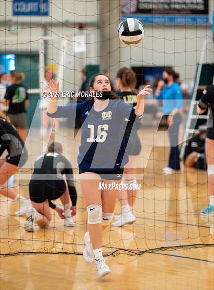 Thumbnail 3 in Mater Dei Catholic vs Granite Hills (Southern California Invitational) photogallery.