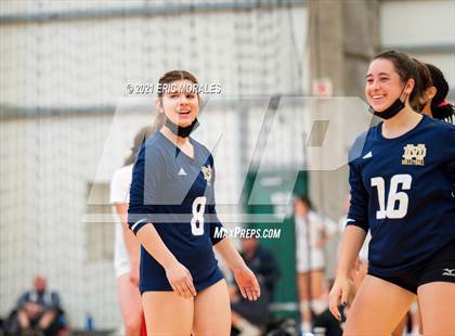 Thumbnail 2 in Mater Dei Catholic vs Granite Hills (Southern California Invitational) photogallery.