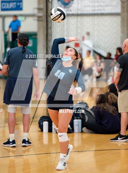 Thumbnail 2 in Mater Dei Catholic vs Granite Hills (Southern California Invitational) photogallery.