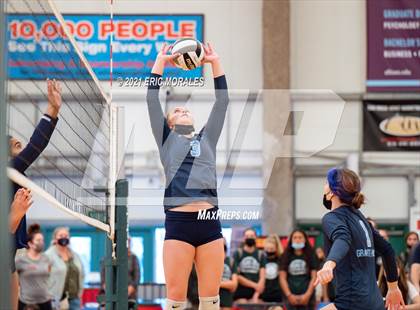 Thumbnail 2 in Mater Dei Catholic vs Granite Hills (Southern California Invitational) photogallery.