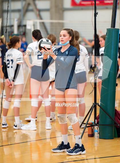 Thumbnail 3 in Mater Dei Catholic vs Granite Hills (Southern California Invitational) photogallery.