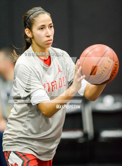 Thumbnail 3 in Mater Dei @ Cherry Creek (Nike Tournament of Champions) photogallery.