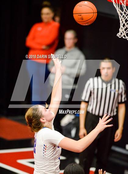 Thumbnail 3 in Mater Dei @ Cherry Creek (Nike Tournament of Champions) photogallery.