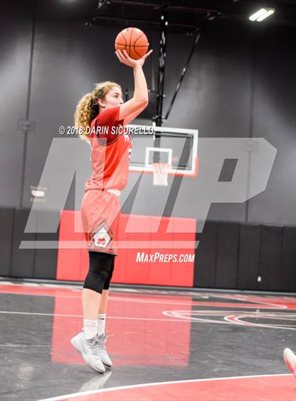 Thumbnail 1 in Mater Dei @ Cherry Creek (Nike Tournament of Champions) photogallery.