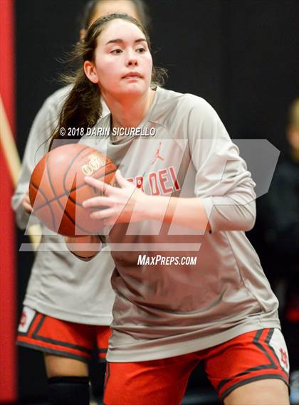 Thumbnail 1 in Mater Dei @ Cherry Creek (Nike Tournament of Champions) photogallery.