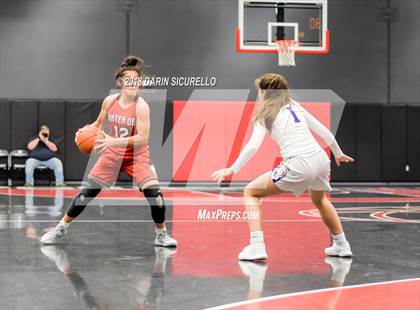 Thumbnail 1 in Mater Dei @ Cherry Creek (Nike Tournament of Champions) photogallery.