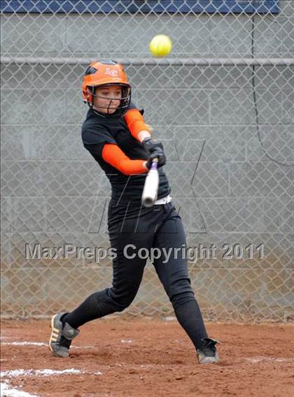 Thumbnail 2 in Anderson County vs. Lenoir City (AC Invitational) photogallery.