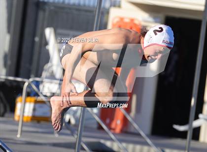 Thumbnail 2 in La Jolla Varsity vs. Alumni (Guys) photogallery.