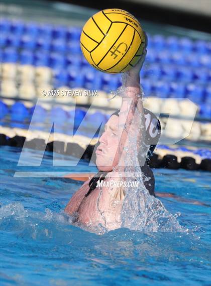 Thumbnail 2 in La Jolla Varsity vs. Alumni (Guys) photogallery.