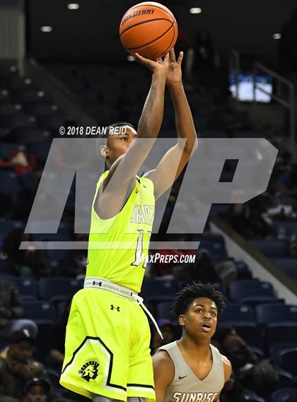 Thumbnail 2 in Orr vs. Sunrise Christian Academy (Chicago Elite Classic) photogallery.