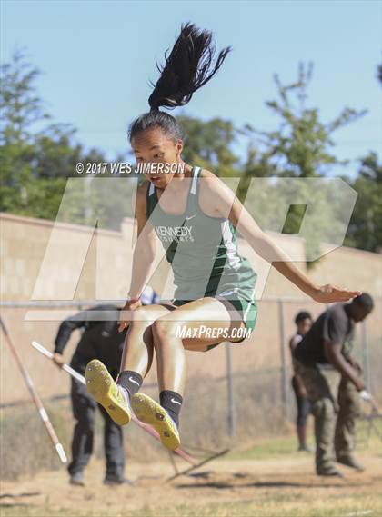 Thumbnail 3 in Sac Joaquin Section Finals photogallery.