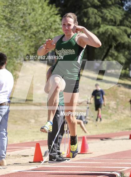 Thumbnail 1 in Sac Joaquin Section Finals photogallery.
